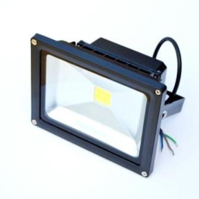 30W LED Прожектор - Затвори